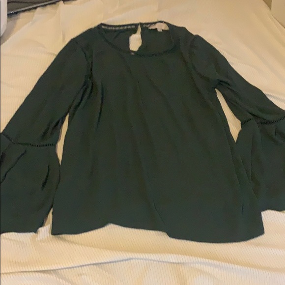 Bell sleeve top - Picture 2 of 4